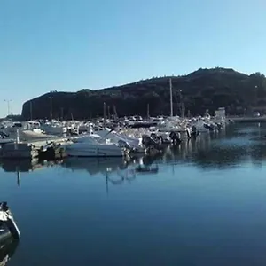 Apartamento En El Puerto De Llança!, Llançà